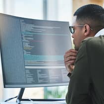 Cyberkriminelle bedrohen immer mehr auch KMU-Betriebe.
