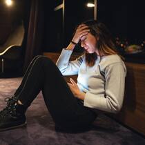 Eine aktuelle Studie zeigt, dass eine Vielzahl digitaler Helfer zur Förderung der psychischen Gesundheit verfügbar ist.