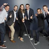 Das Team der Axa freut sich anlässlich des Innovationspreises der Schweizer Assekuranz 2019 über seine Top-Platzierung.