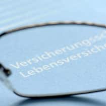 Lebensversicherungen sind ein riesiger Markt, doch die Gesamtprämien sind rückläufig.