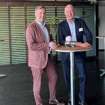Die neuen Vorstandsmitglieder Thierry Schaerer, Helvetia (rechts im Bild), und Christoph Zbinden, Vertreter SVVG.