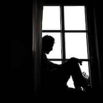 Molte persone si sentono sole.