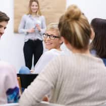 Weiterbildung ist das A und O im Beruf der VersicherungsberaterInnen.