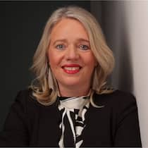 Nina Henschel wechselt von der ERGO Group zur Zurich Gruppe Deutschland.