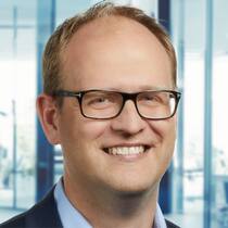 Robin Matthias folgt auf Dirk De Nil als Leiter von Zurich Resilience Solutions.