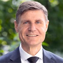 Hubert Niggli hat als Finanzchef die Suva über ein Vierteljahrhundert geprägt.