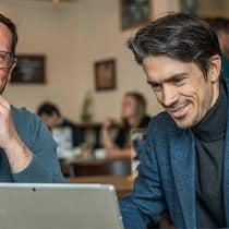 Finpension-Initiant Beat Bühlmann (r.) und Geschäftsführer Ivo Blättler.  