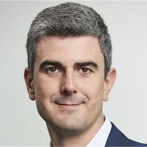 Neue Herausforderung für Rafael Schneider bei Swiss Re.
