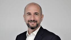 Würde gerne die Alpen mit Tourenskis überqueren: Roman Hardmeier, Generalagent der AXA Generalagentur Zürich-Oerlikon.