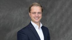 Macht bei der Axa den nächsten Karriereschritt: Niklas Elser.