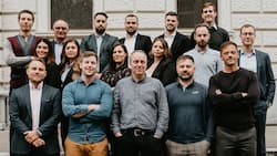 Das Team von Toni Digital mit CEO Bernard El Hage (unten rechts).