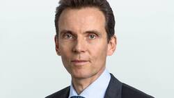 Thierry Légier, neuer CEO von Scor, kündigt den Ausstieg aus der Klima-Allianz an und verfolgt eine neue Strategie im Umgang mit fossilen Energien.