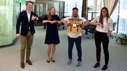 Das glückliche Gewinnerteam 2020 (v.l.n.r.:) Arnold Löw, Swiss Re, Market Head Switzerland & Netherlands; Annina Bracher, Swiss Re, Senior Solutions Manager; Rocco Minelli, Automate, CEO & Co-Founder; Pia Burghartz, Swiss Re, Automative & Mobility Solutions Manager.