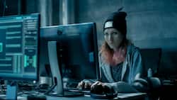 Ethische Hacker spüren im Auftrag von Firmen Schwachstellen in IT-Systemen Schwachstellen auf, damit die internen IT-Verantwortlichen Schutzmassnahmen gegen unberechtigte Zugriffe aufbauen können.