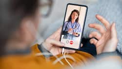 Zwei Drittel der Studienteilnehmer zeigen sich offen gegenüber digitalen Sprechstunden, im Ernstfall würden sie sich jedoch für Präsenz-Sprechstunden entscheiden.