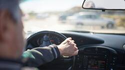 Die Prämien der Autoversicherung unterscheiden sich nach Alter, Nationalität und Wohnort stark.