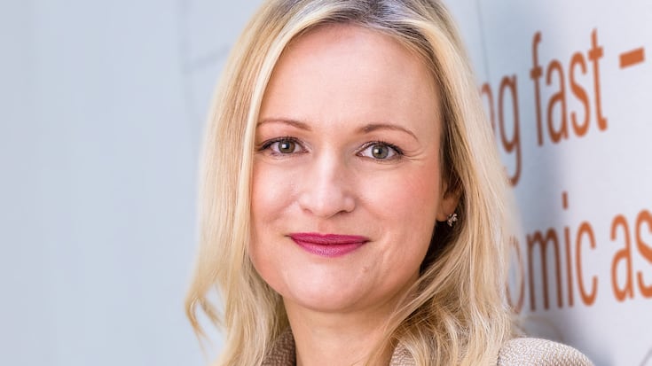 Velina Peneva ist zur neuen Investment-Chefin bei Swiss Re ernannt worden.