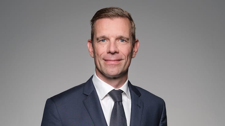 Thomas Belohlavek, Axa XL