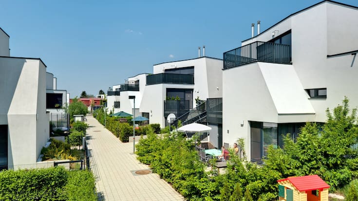 Immobilien Mehrfamilienhäuser Siedlung