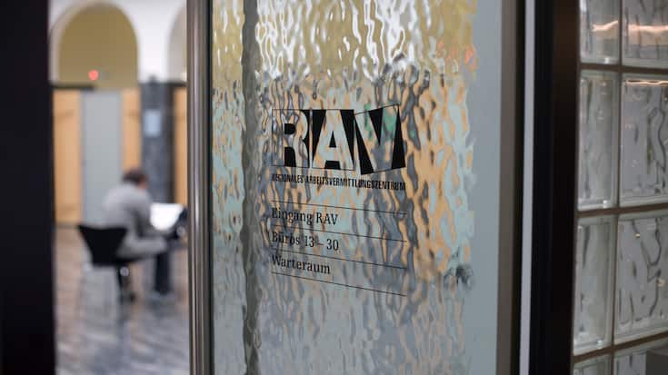 SCHWEIZ ARBEITSLOSIGKEIT RAV