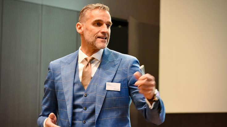 Iwan Deplazes, Leiter Asset Management der ZKB, während der Präsentation der 25. PK-Studie von Swisscanto in Zürich.