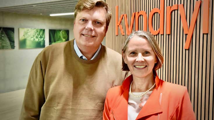 Anthonie De Bos, Cybersecurity-Experte bei Kyndryl, und Maria Kirschner, CEO von Kyndryl.