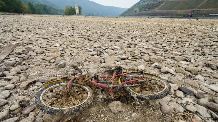 DEUTSCHLAND NIEDRIGWASSER AM RHEIN