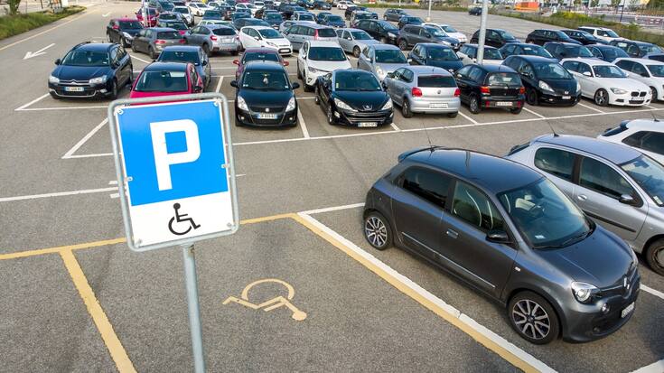 Behindertenparkplatz