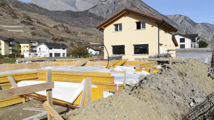 SCHWEIZ SAILLON BAU
