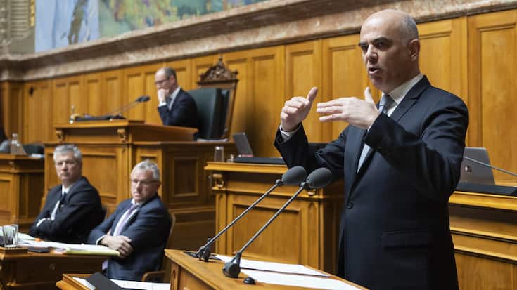 SCHWEIZ SESSION NATIONALRAT