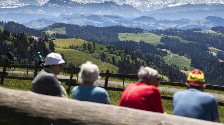 SCHWEIZ Senioren AUSFLUG AHV