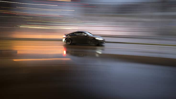 SCHWEIZ VERKEHR ABEND AUTO