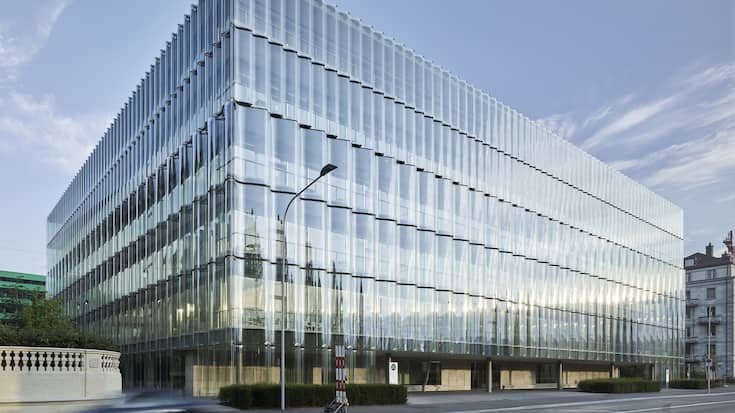 SCHWEIZ VERSICHERUNG SWISS RE