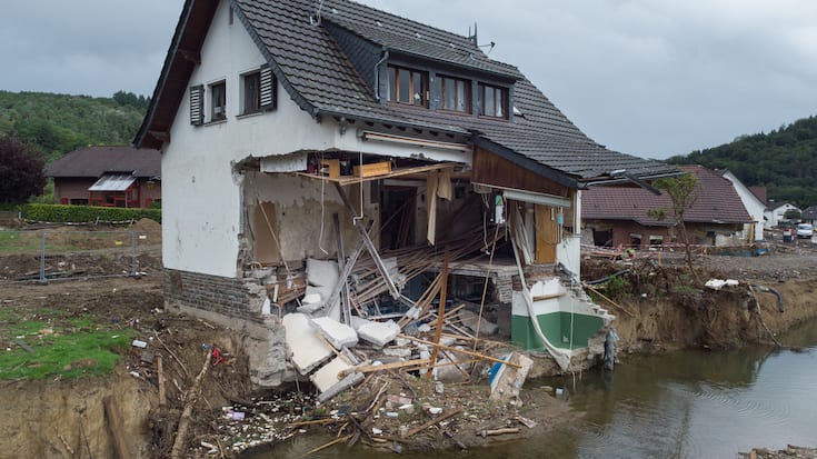 DEUTSCHLAND SECHS WOCHEN NACH DER FLUT IM AHRTAL