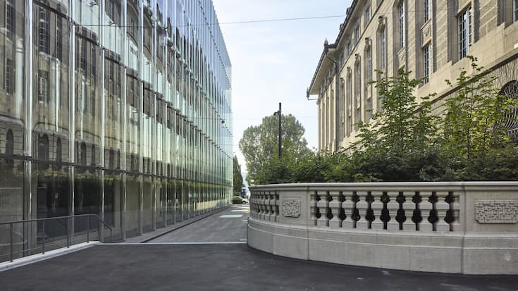 SCHWEIZ VERSICHERUNG SWISS RE