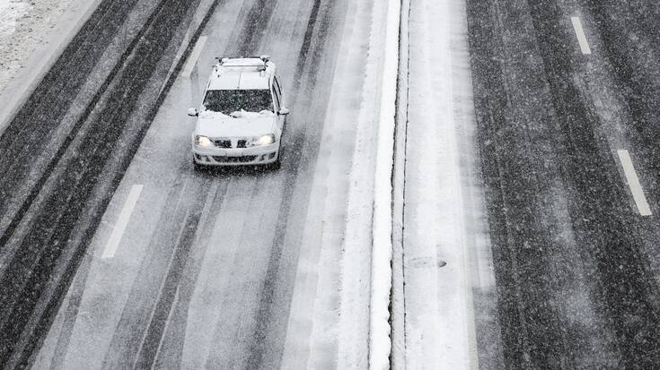 SCHWEIZ SCHNEE