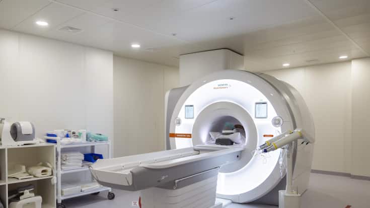 CHUV, LE CENTRE HOSPITALIER UNIVERSITAIRE VAUDOIS, UNIVERSITAETSSPITAL, SPITAL, KRANKENHAUS, KLINIK, GESUNDHEITSEINRICHTUNG, GESUNDHEITSWESEN,  RADIOLOGIE, MRT, MAGNETRESONANZTOMOGRAFIE,  RADIOGIAGNOSTIK, CHUV, HOPITAL, MALADE, SCANNER, RADIO, RADIOGRAPHIE