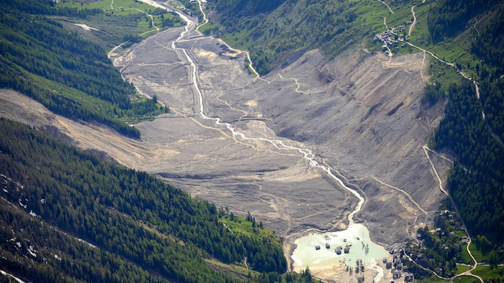 LUFTAUFNAHME, DEEPL, BERGRUTSCH, BERGSTURZ, FELSSTURZ, MURGANG, GLETSCHERABBRUCH,  LOETSCHENTAL, LAWINE, LOETSCHEN, GLETSCHER, NATURGEWALT, NATURKATASTROPHE, NATURKATASTROPHEN, BERGSTURZ, FELSTURZ, ERDRUTSCH, ZERSTOERUNG, NATUR, UMWELT, BERGE, GEBIRGE, BRE