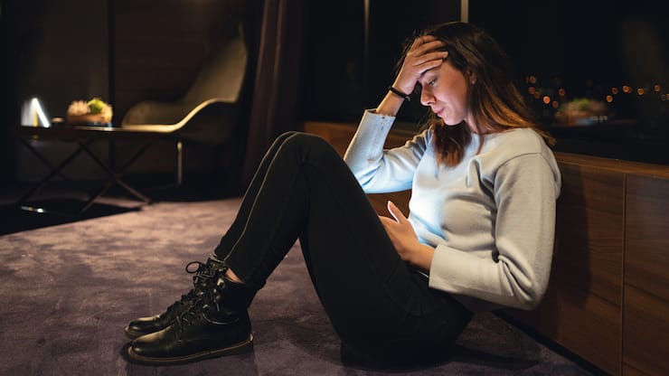 Traurig Handybildschirm