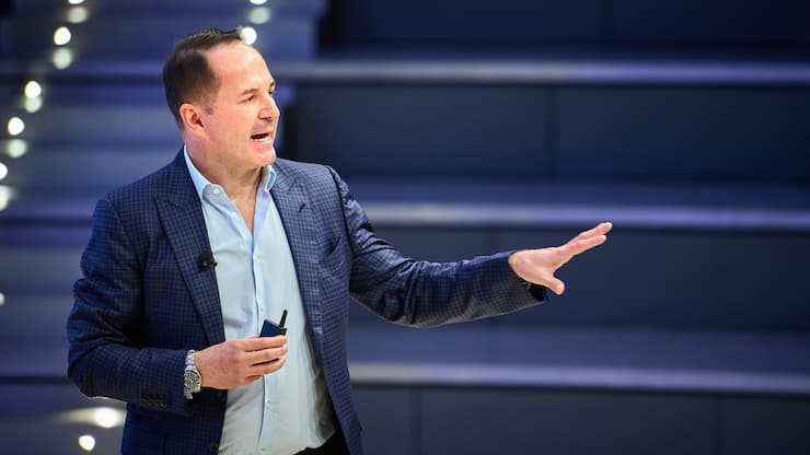 Peter Hacker, Cyberexperte