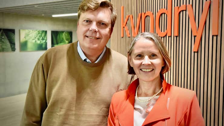 Anthonie De Bos, Cybersecurity-Experte bei Kyndryl, und Maria Kirschner, CEO von Kyndryl.