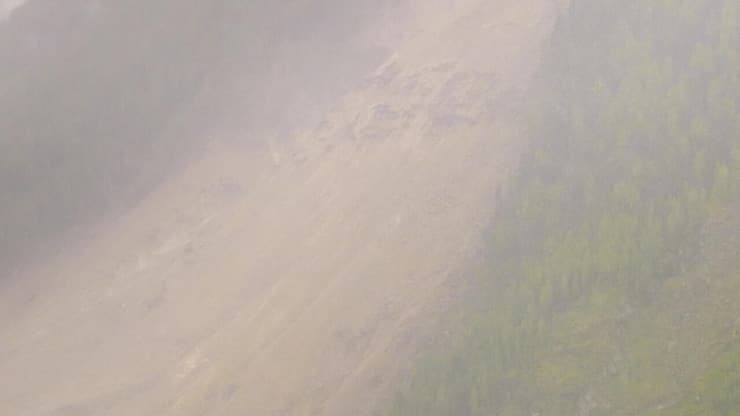 Birch Glacier causes avalanche near Blatten