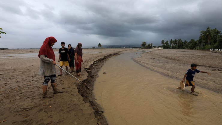 Überflutungen Indonesien