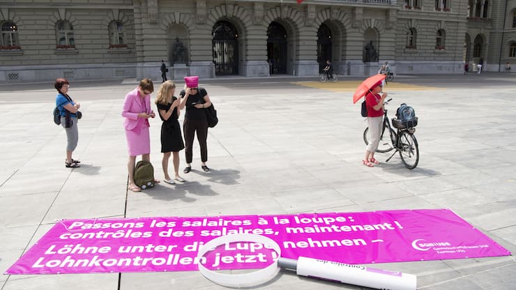 SCHWEIZ GEWERKSCHAFT SGB FRAUEN LOHNKONTROLLE