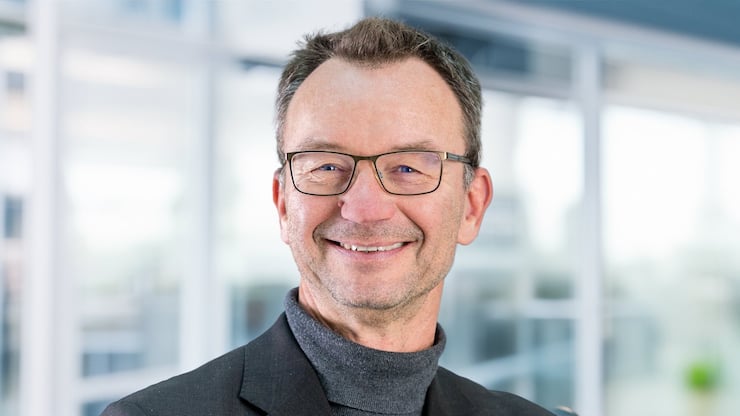 Gerry Lemcke, Swiss Re