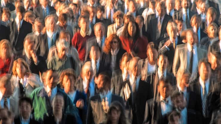 Verschwommene Menschenmenge