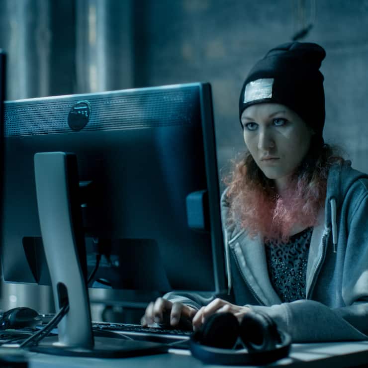Nonconformist Teenage Hacker Girl Attacks and Hacks Corporate Se