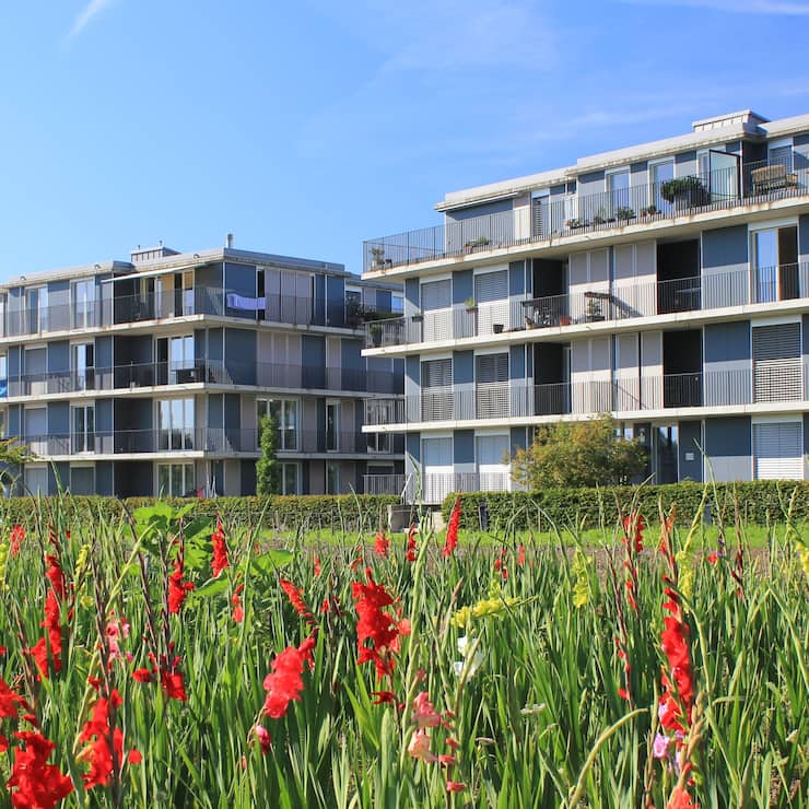 Wohnimmobilien bleiben als Anlageobjekte weiter beliebt.