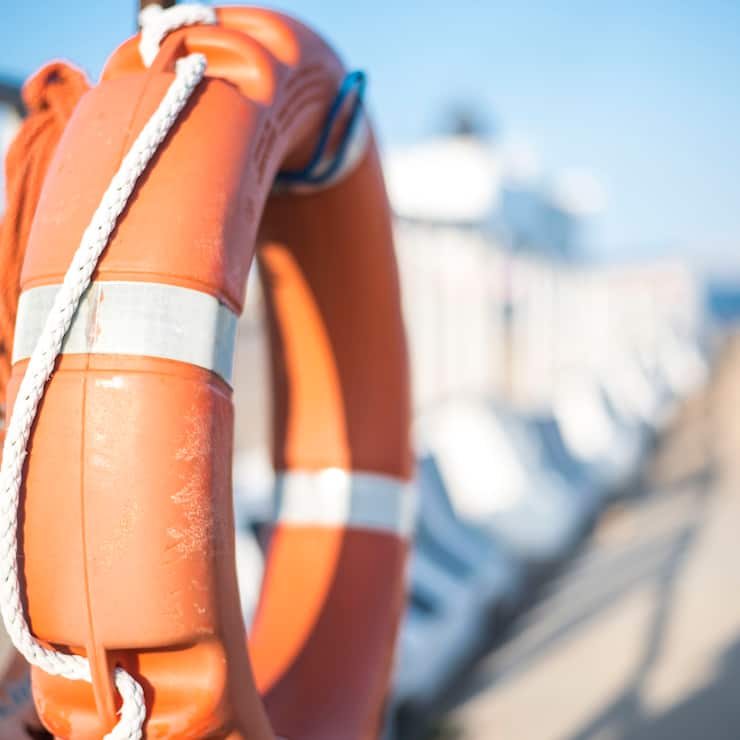 Rettungsring am Hafen