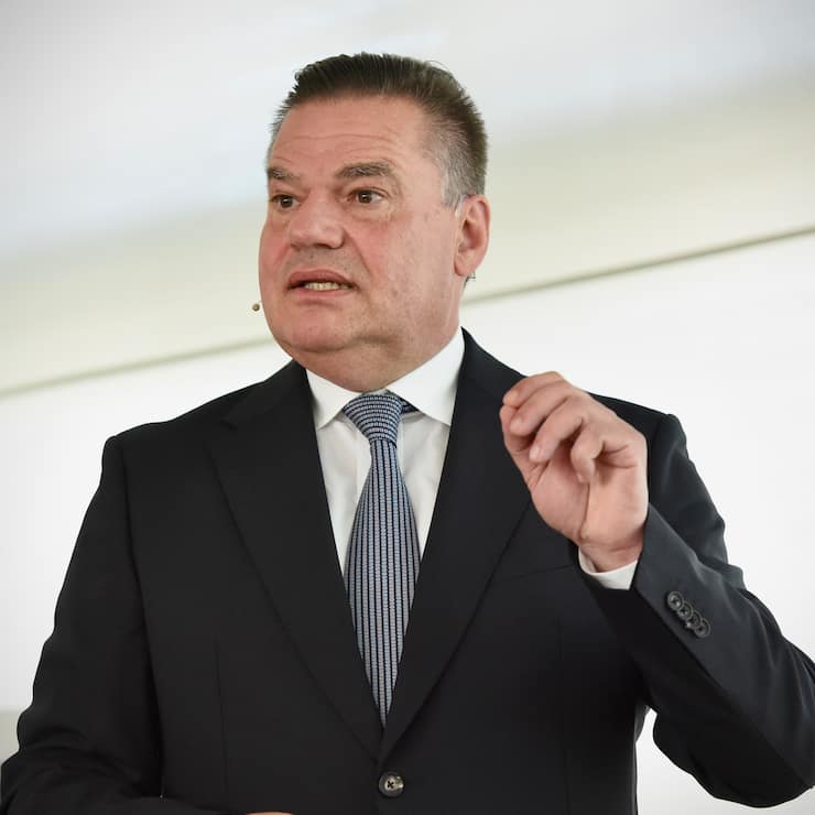 Tobias Pross, CEO Allianz Global Investors